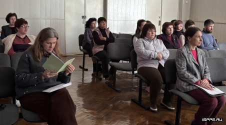 члены Саратовского отделения МОО "Микробиологическое общество"